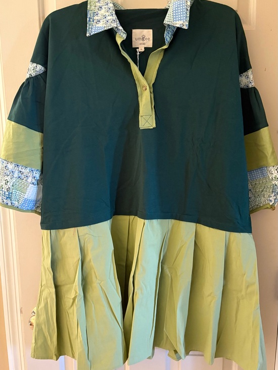 Umgee Dresses & Skirts - Umgee Green & Lime Collared Dress with Printed Accents - Size 2X NWT